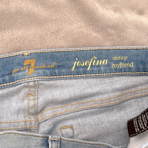7 for all mankind- Josefina skinny boyfriends jeans - distressed light wash - Picture 7 of 9